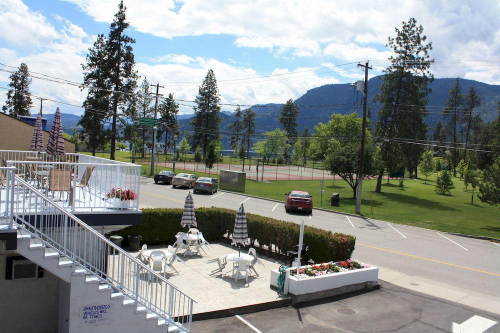 Sunny Beach Motel Penticton Exterior photo