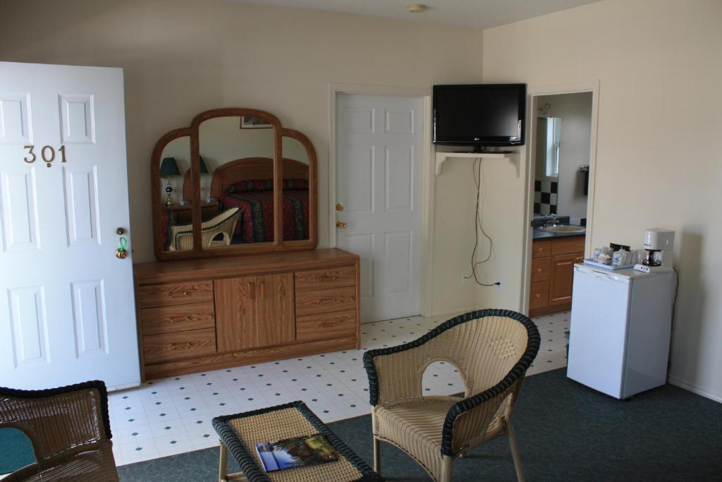 Sunny Beach Motel Penticton Exterior photo