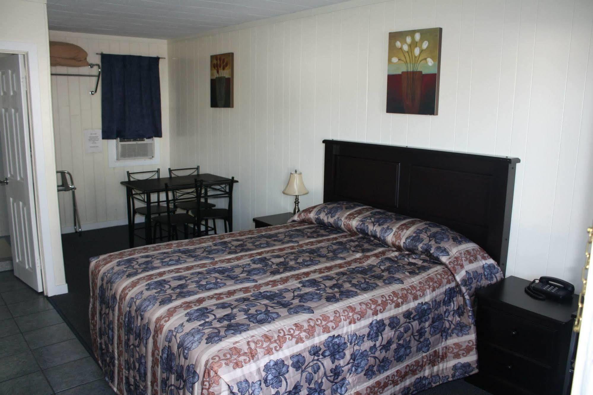 Sunny Beach Motel Penticton Exterior photo